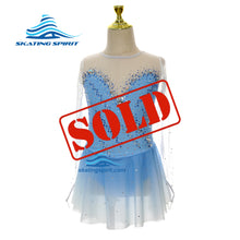 Load image into Gallery viewer, Ready-to-Ship Dress 120.02 (Torso 110-120cm)