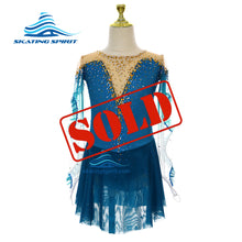 Load image into Gallery viewer, Ready-to-Ship Dress 120.21 (Torso 108-118cm)
