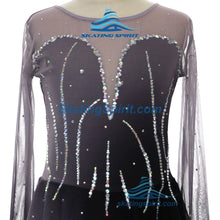 Load image into Gallery viewer, Ready-to-Ship Dress 130.06 (Torso 114-124cm)