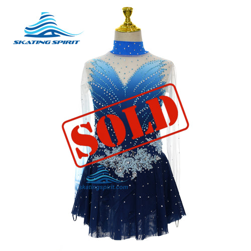 Ready-to-Ship Dress 130.09 (Torso 118-128cm)