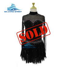 Load image into Gallery viewer, Ready-to-Ship Dress 130.24 (Torso 122-134cm)