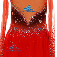 Load image into Gallery viewer, Ready-to-Ship Dress 145.17 (Torso 124-136cm)