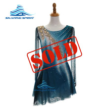 Load image into Gallery viewer, Ready-to-Ship Dress 145.33 (Torso 124-134cm)