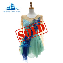 Load image into Gallery viewer, Ready-to-Ship Dress 145.41 (Torso 124-136cm)