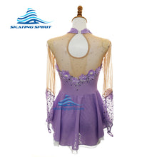 Load image into Gallery viewer, Ready-to-Ship Dress 145.49 (Torso 126-138m)