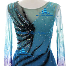 Load image into Gallery viewer, Ready-to-Ship Dress 145.54 (Torso 122-134cm)