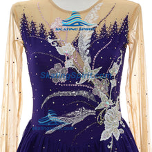 Load image into Gallery viewer, Ready-to-Ship Dress 155.22 (Torso 134-146cm)