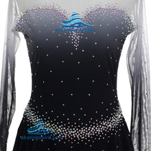 Load image into Gallery viewer, Ready-to-Ship Dress 160.05 (Torso 148-160cm)