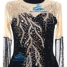 Load image into Gallery viewer, Ready-to-Ship Dress 160.06 (Torso 138-152cm)