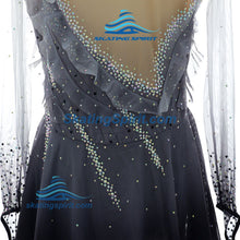 Load image into Gallery viewer, Ready-to-Ship Dress 160.16 (Torso 152-168cm)